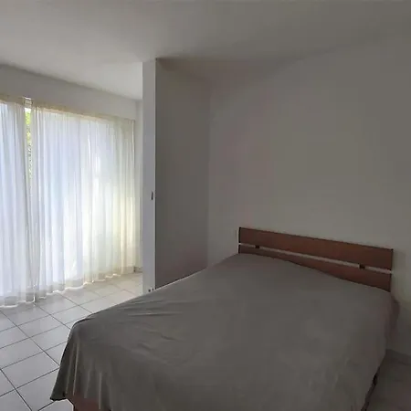 Apartment Nouveau Dans Au Calme Proche Du Centre!